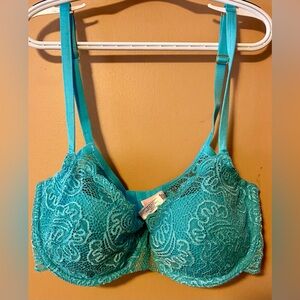 Victoria’s Secret Very Sexy push-up bra without padding size 36D